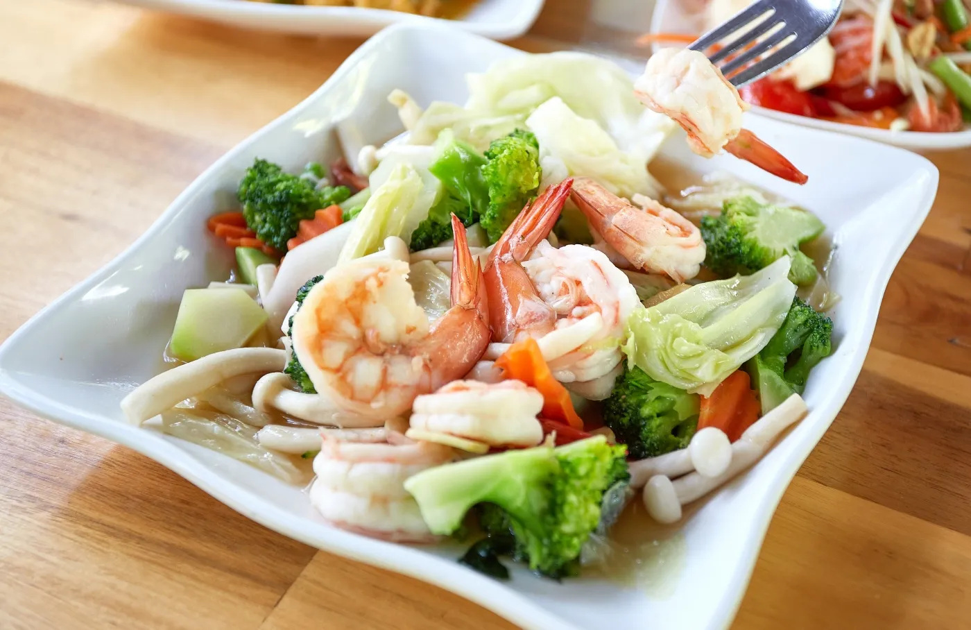 Stir-fried shrimp with mixed fresh veggies at Magic Wok, a Asian Restaurant in Tupelo